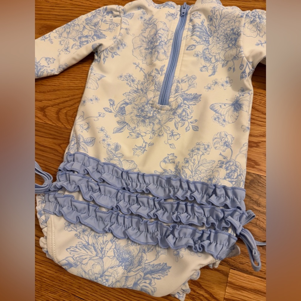RuffleButts Long Sleeve One Piece Rash Guard Bathing Suit Size 6-12 Months - Picture 9 of 10